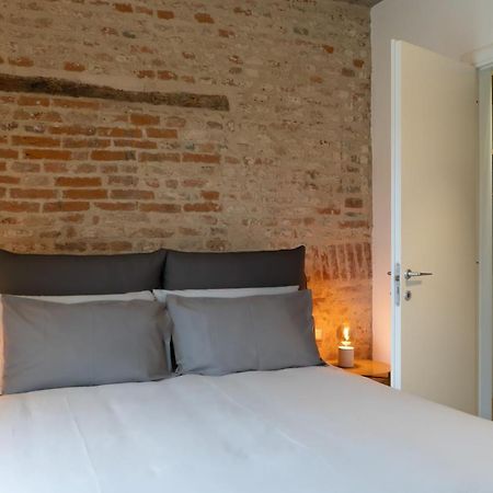 Centro Storico Recinto Dei Nobili 2-Private Parking Apartment Асти Екстериор снимка