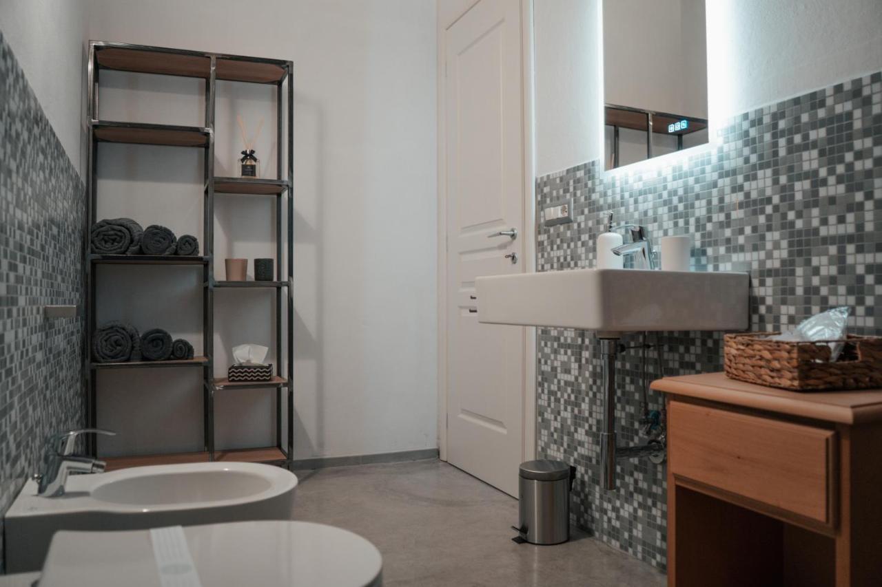 Centro Storico Recinto Dei Nobili 2-Private Parking Apartment Асти Екстериор снимка